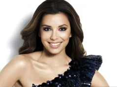 Eva Longoria's Viral 'Apple' Dance in Bikini Breaks TikTok