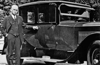 Wyatt Earp & William S. Hart’s 1926 Packard “Opera Coupe” Wyatt Earp & William S. Hart’s 1926 Packard “Opera Coupe”